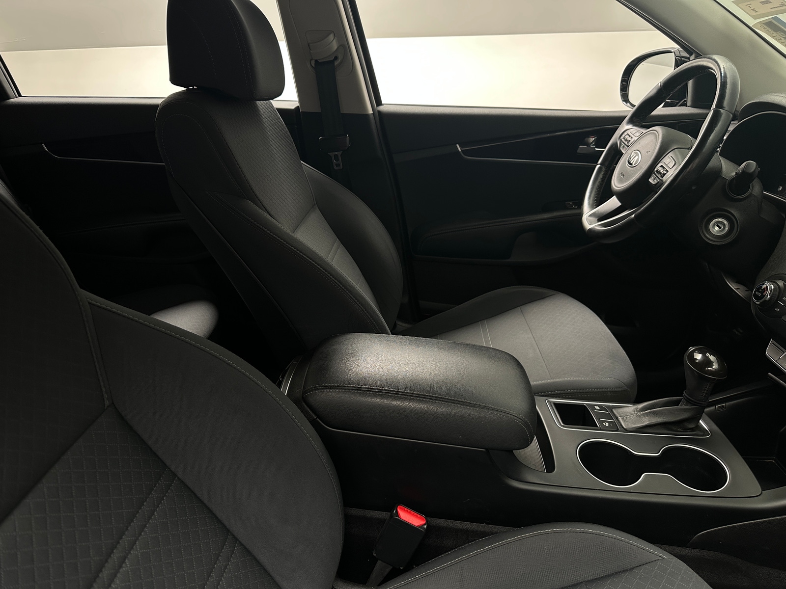 Thumbnail: 2017 Kia Sorento - 2