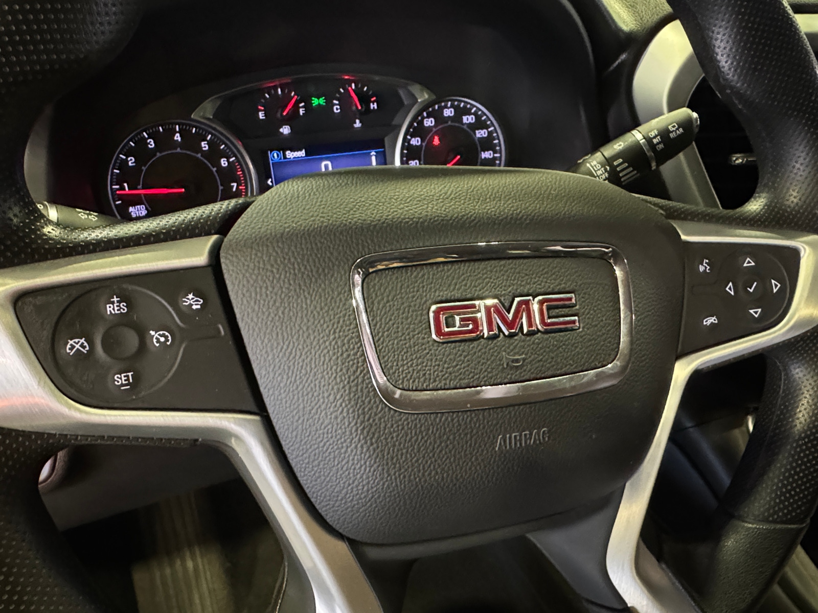 Thumbnail: 2022 GMC Acadia - 5