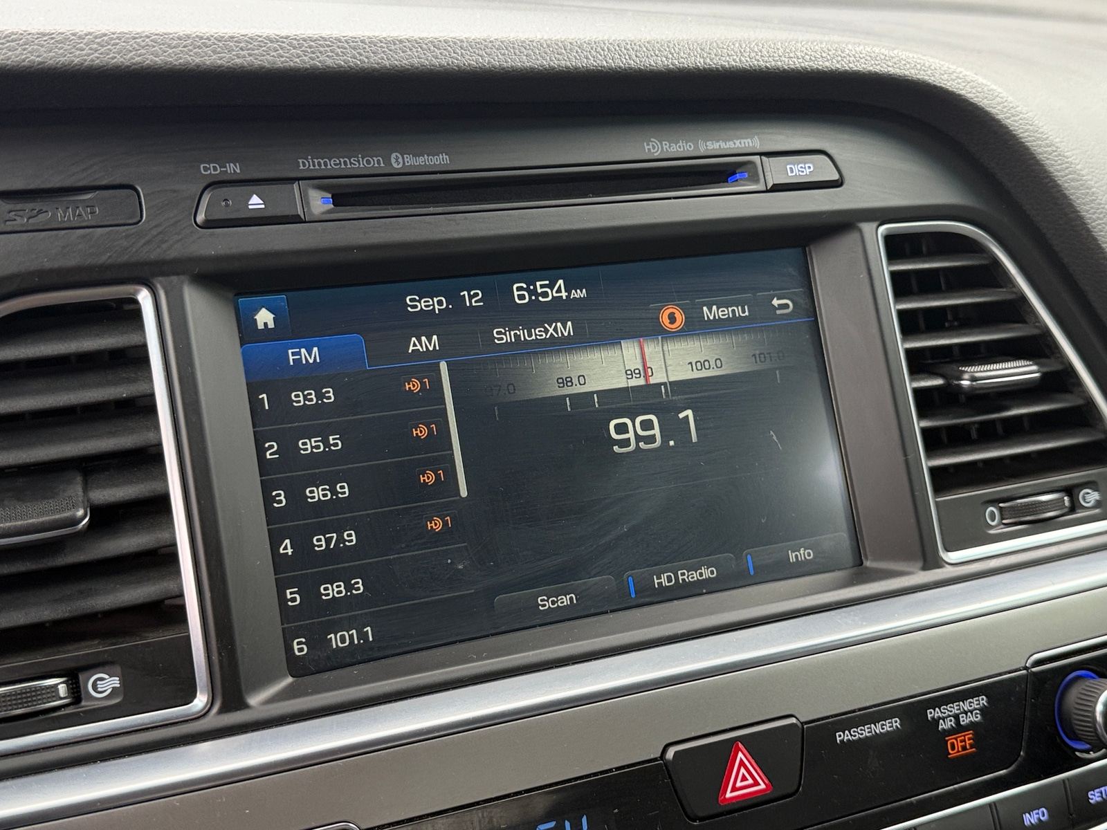 Thumbnail: 2015 Hyundai Sonata - 4