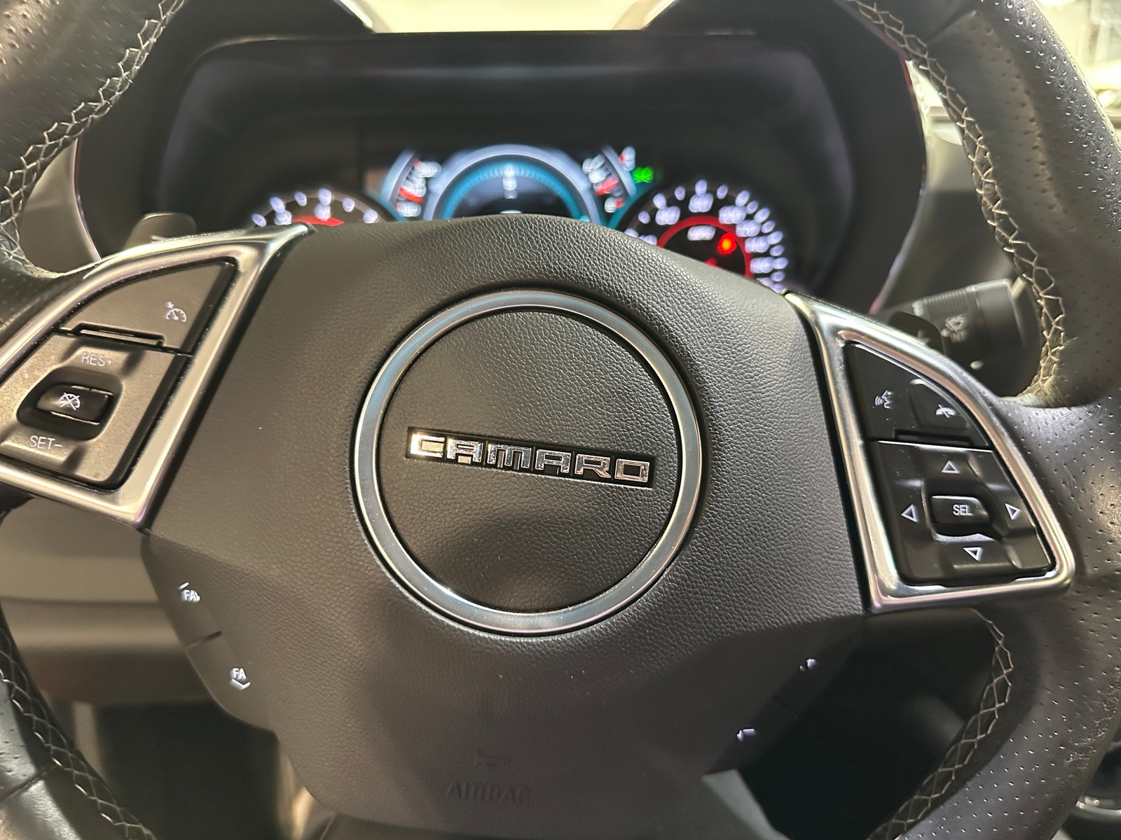 Thumbnail: 2017 Chevrolet Camaro - 5