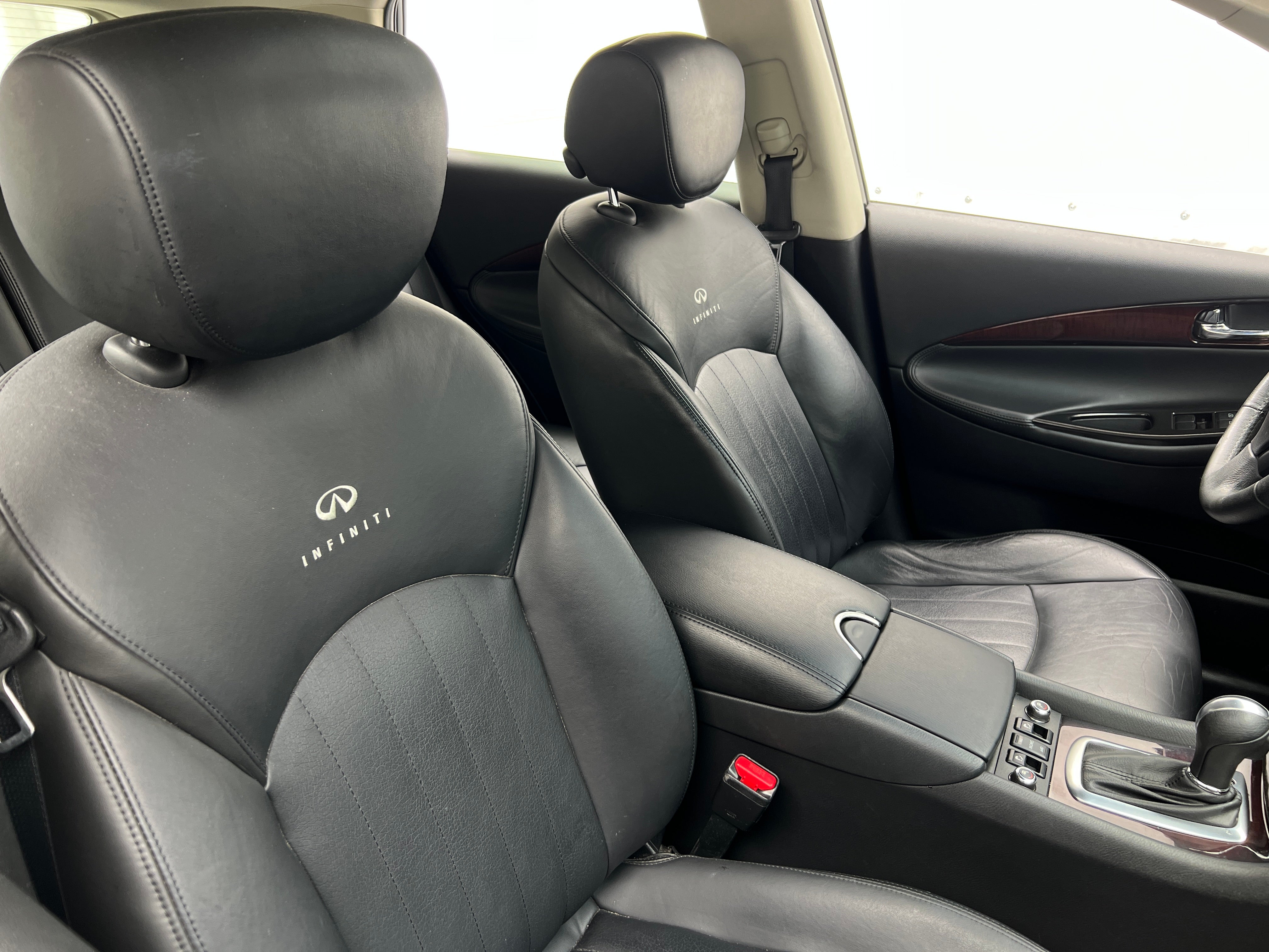 2011 INFINITI EX