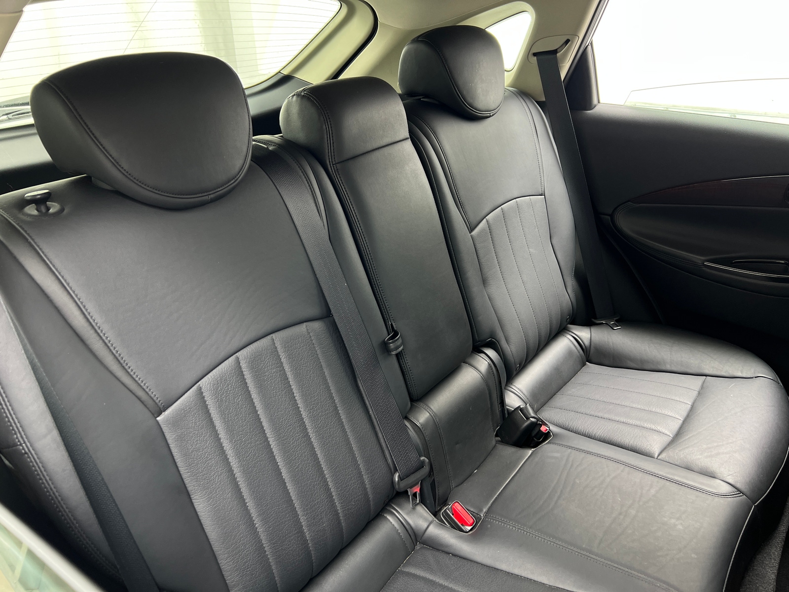 Thumbnail: 2011 INFINITI EX35 - 5