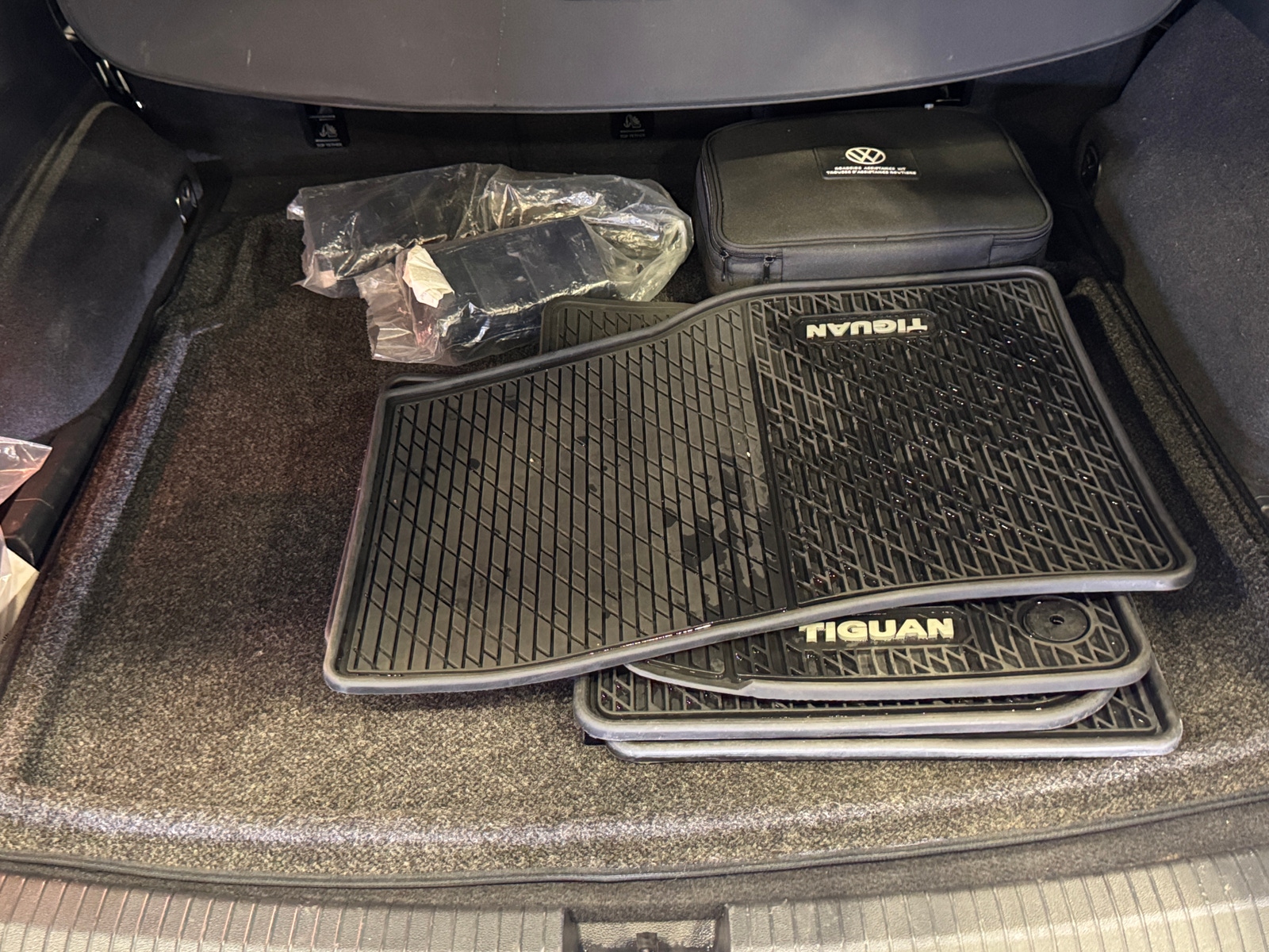 Thumbnail: 2021 Volkswagen Tiguan - 6