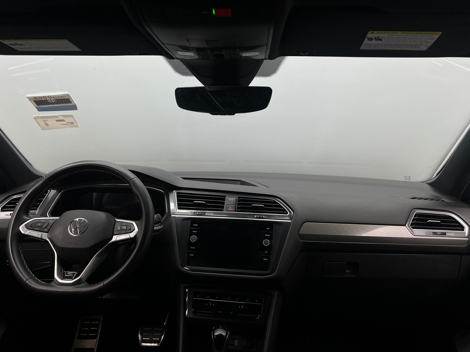 Thumbnail: 2023 Volkswagen Tiguan - 2