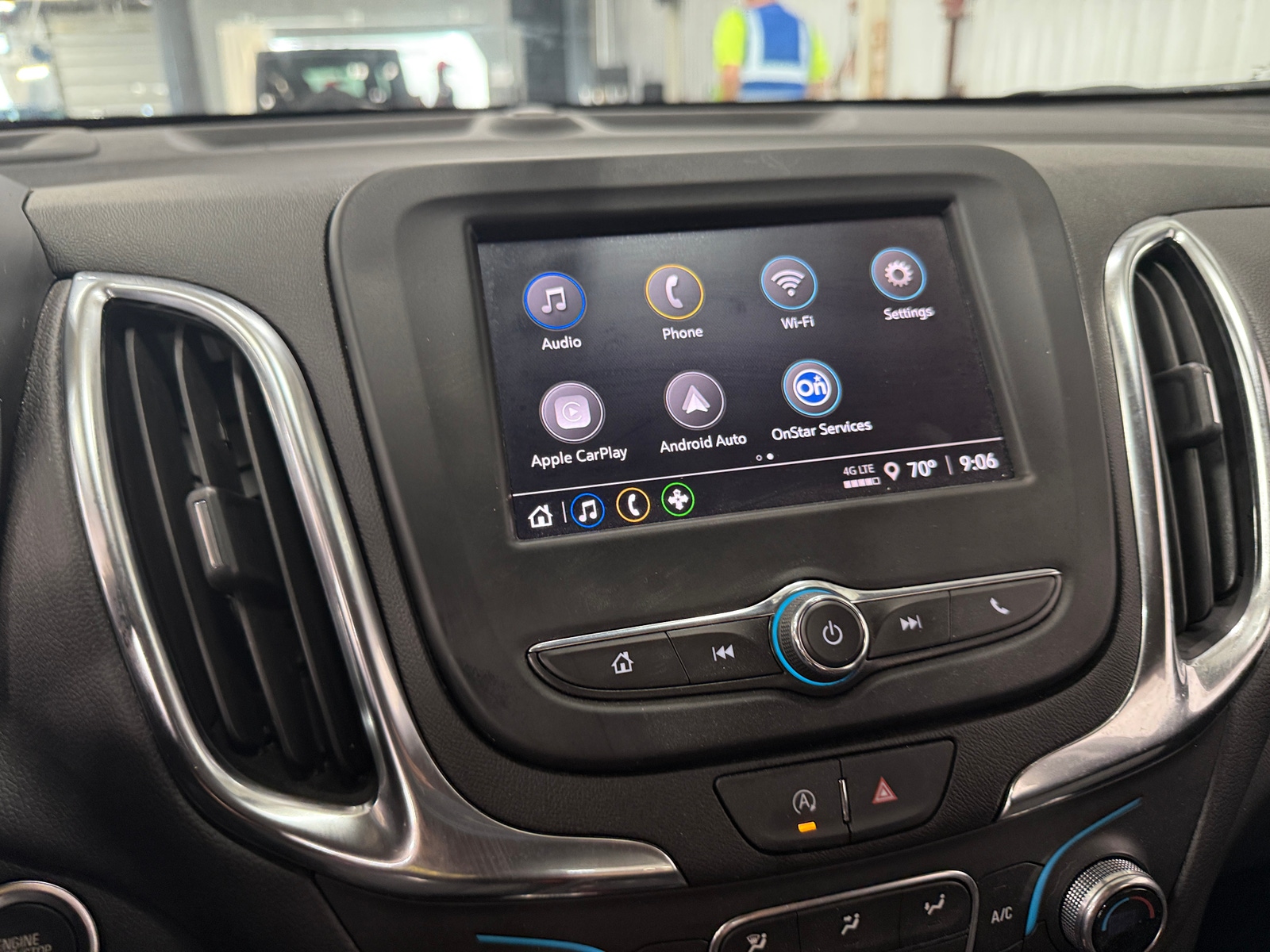 Thumbnail: 2024 Chevrolet Equinox - 4