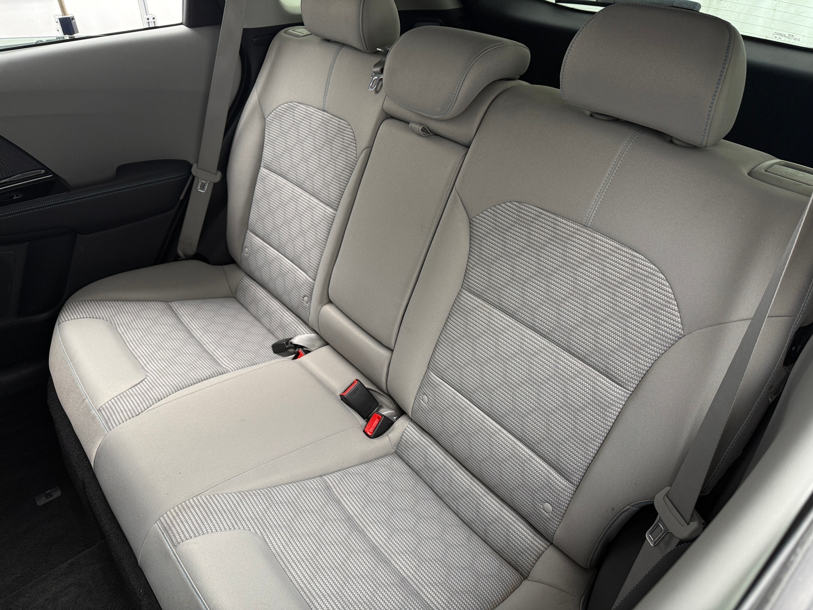 Thumbnail: 2020 Kia Niro - 6