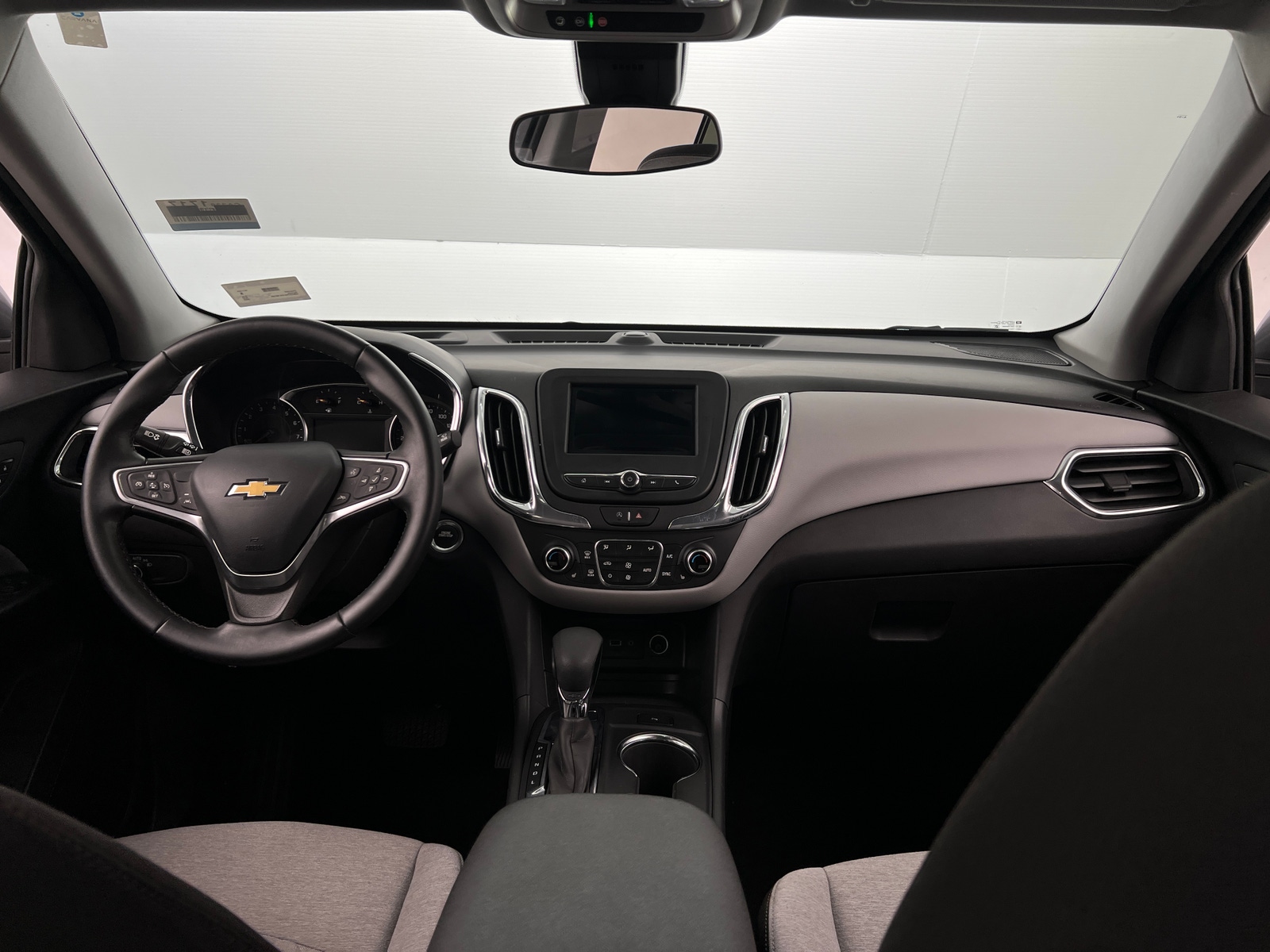 Thumbnail: 2023 Chevrolet Equinox - 3