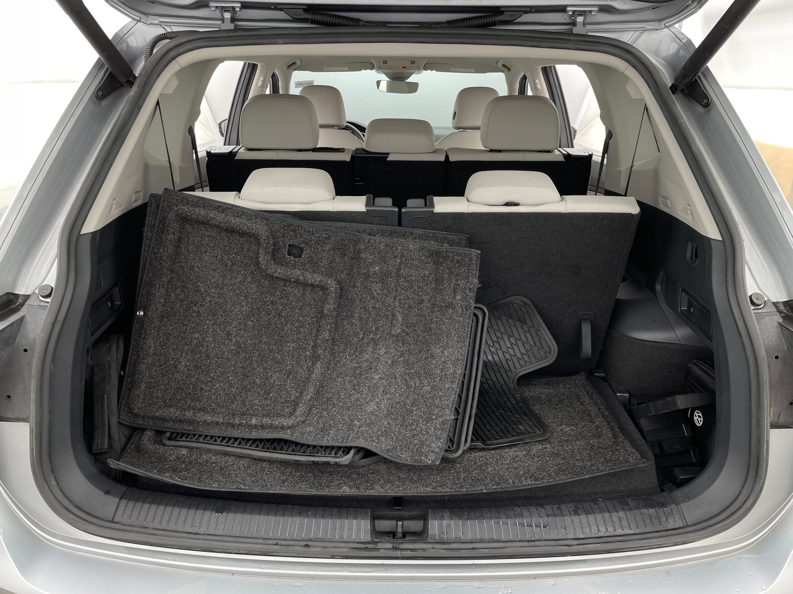 Thumbnail: 2021 Volkswagen Tiguan - 6