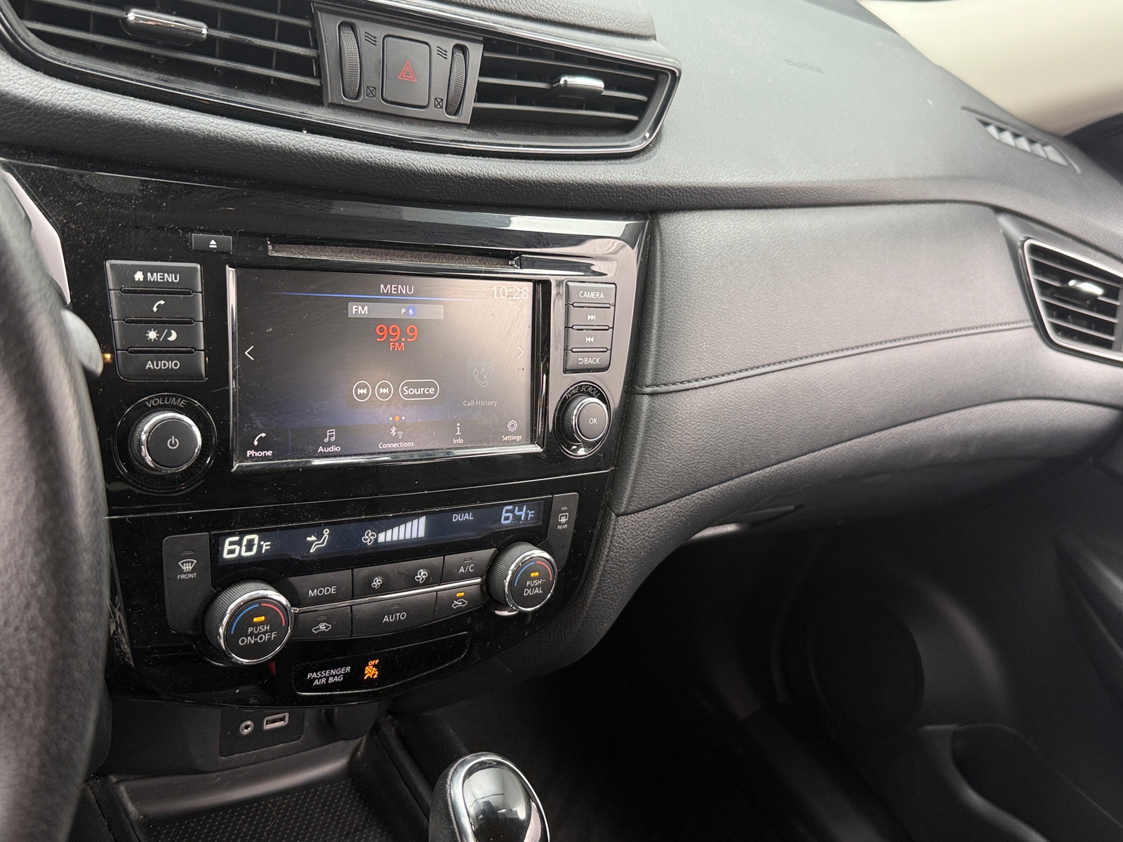 Thumbnail: 2019 Nissan Rogue - 4