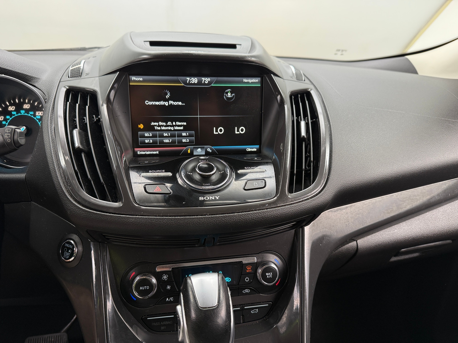 Thumbnail: 2014 Ford Escape - 3