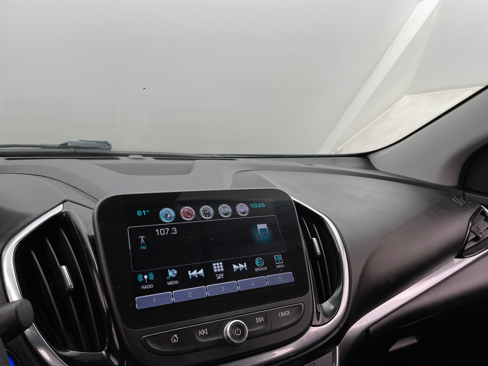 Thumbnail: 2017 Chevrolet Volt - 3