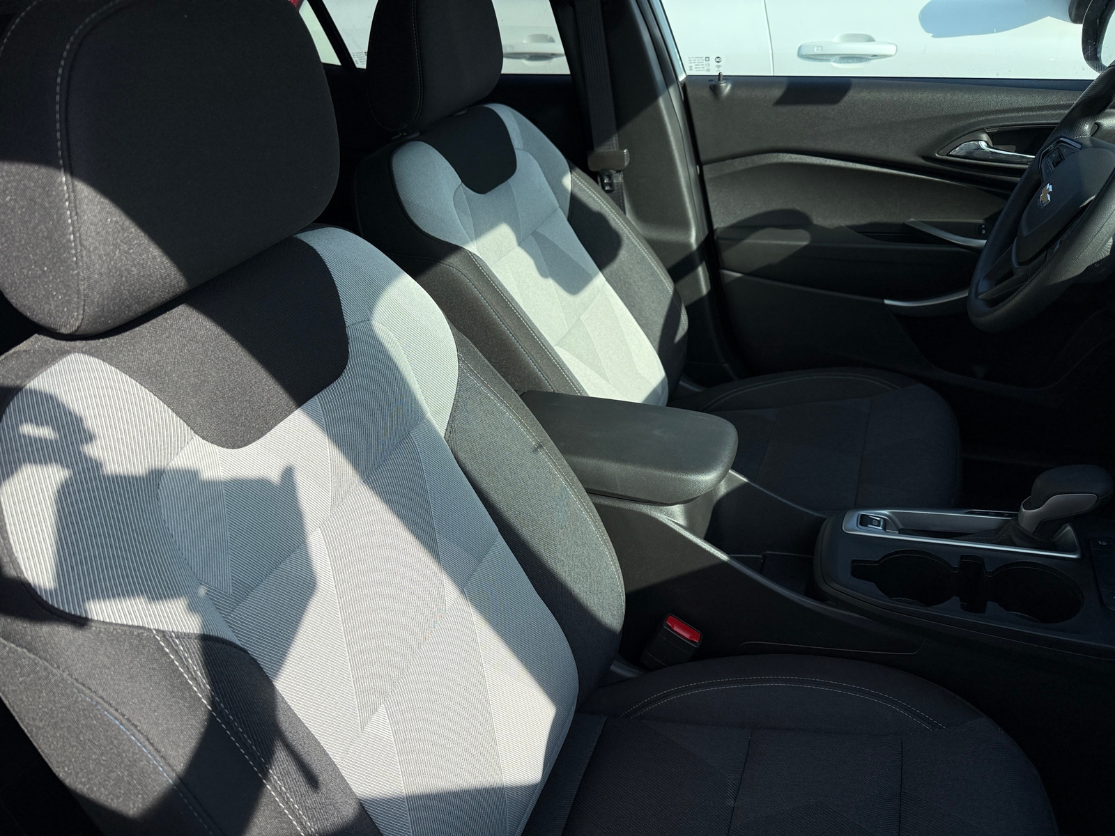Thumbnail: 2025 Chevrolet Trax - 2
