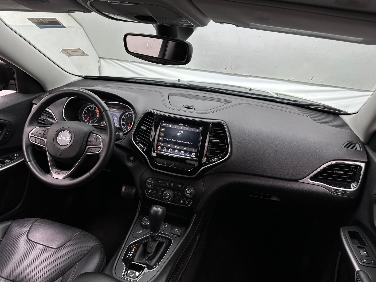Thumbnail: 2019 Jeep Cherokee - 2