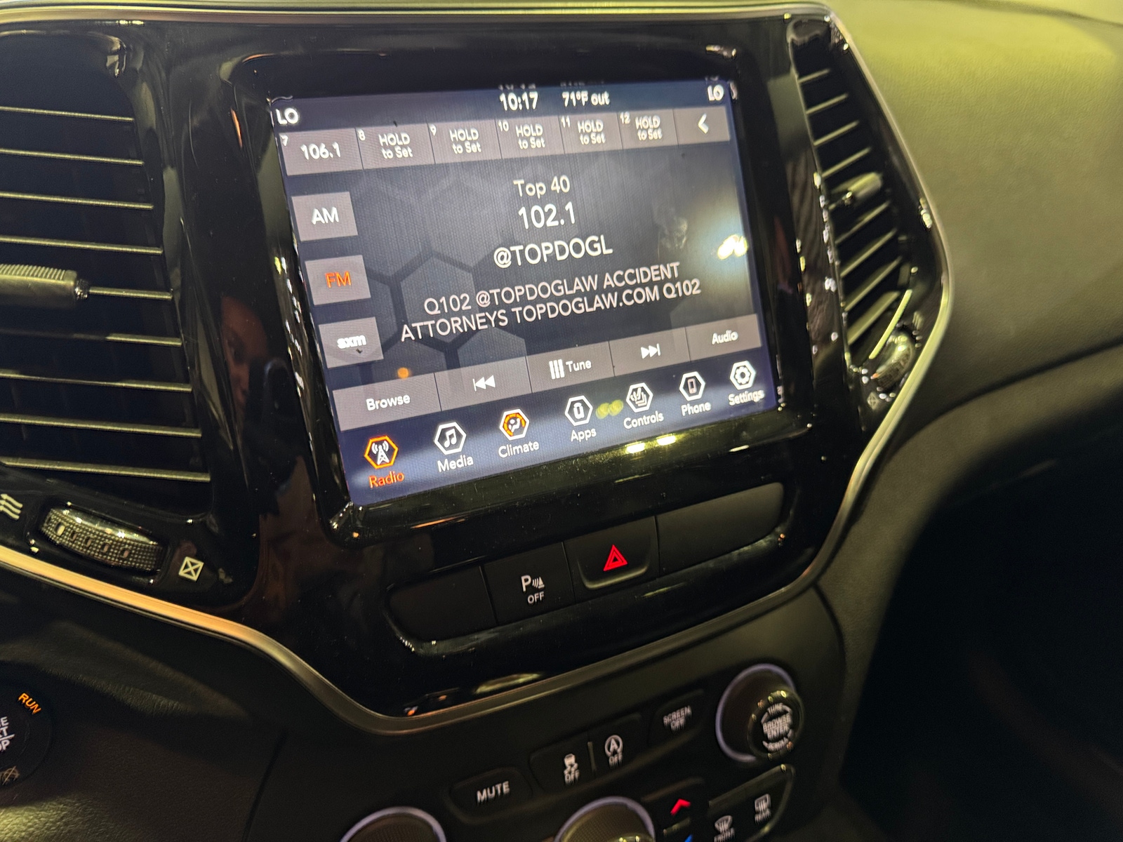 Thumbnail: 2019 Jeep Cherokee - 3
