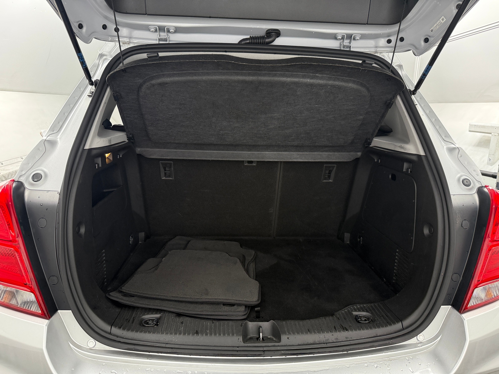 Thumbnail: 2019 Chevrolet Trax - 7
