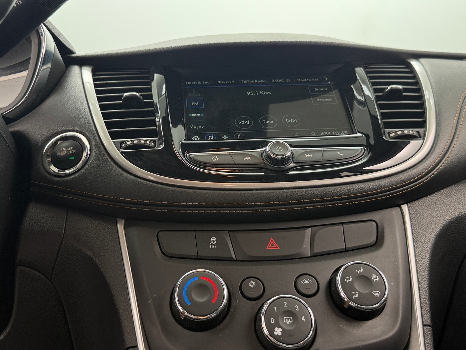 Thumbnail: 2019 Chevrolet Trax - 4