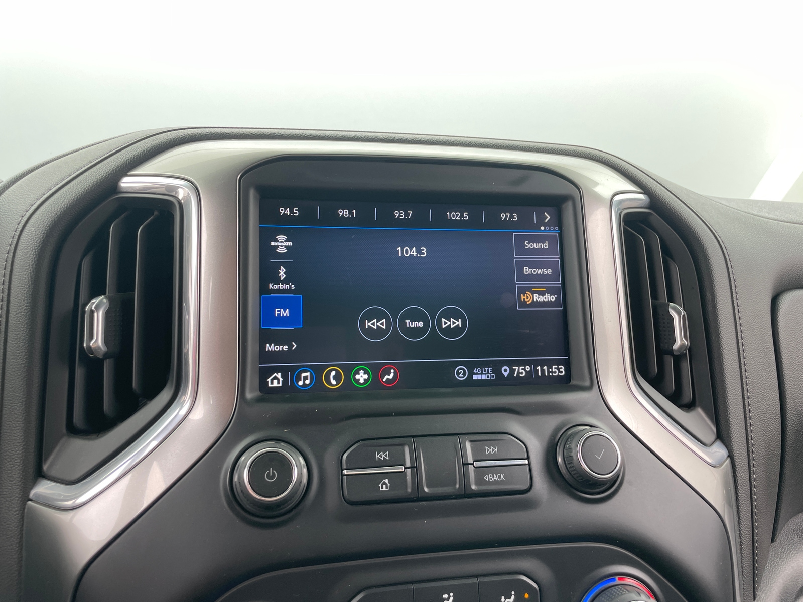 Thumbnail: 2020 Chevrolet Silverado 1500 - 4