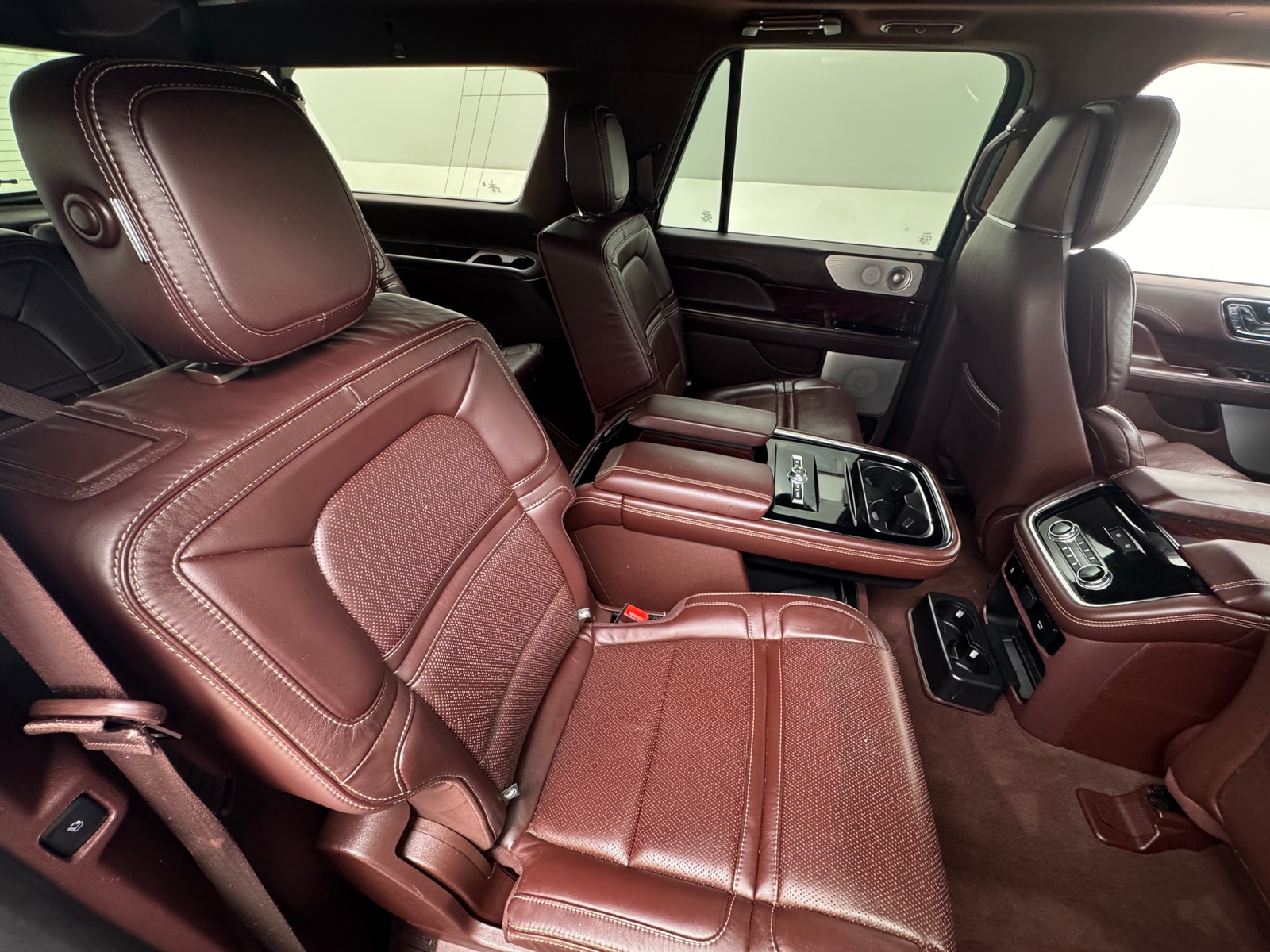Thumbnail: 2020 Lincoln Navigator L - 5