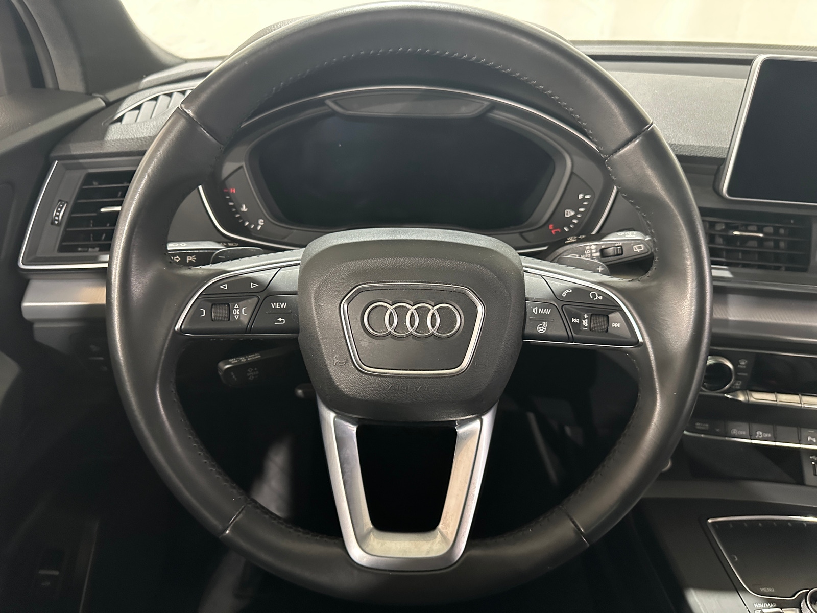 Thumbnail: 2020 Audi Q5 - 4