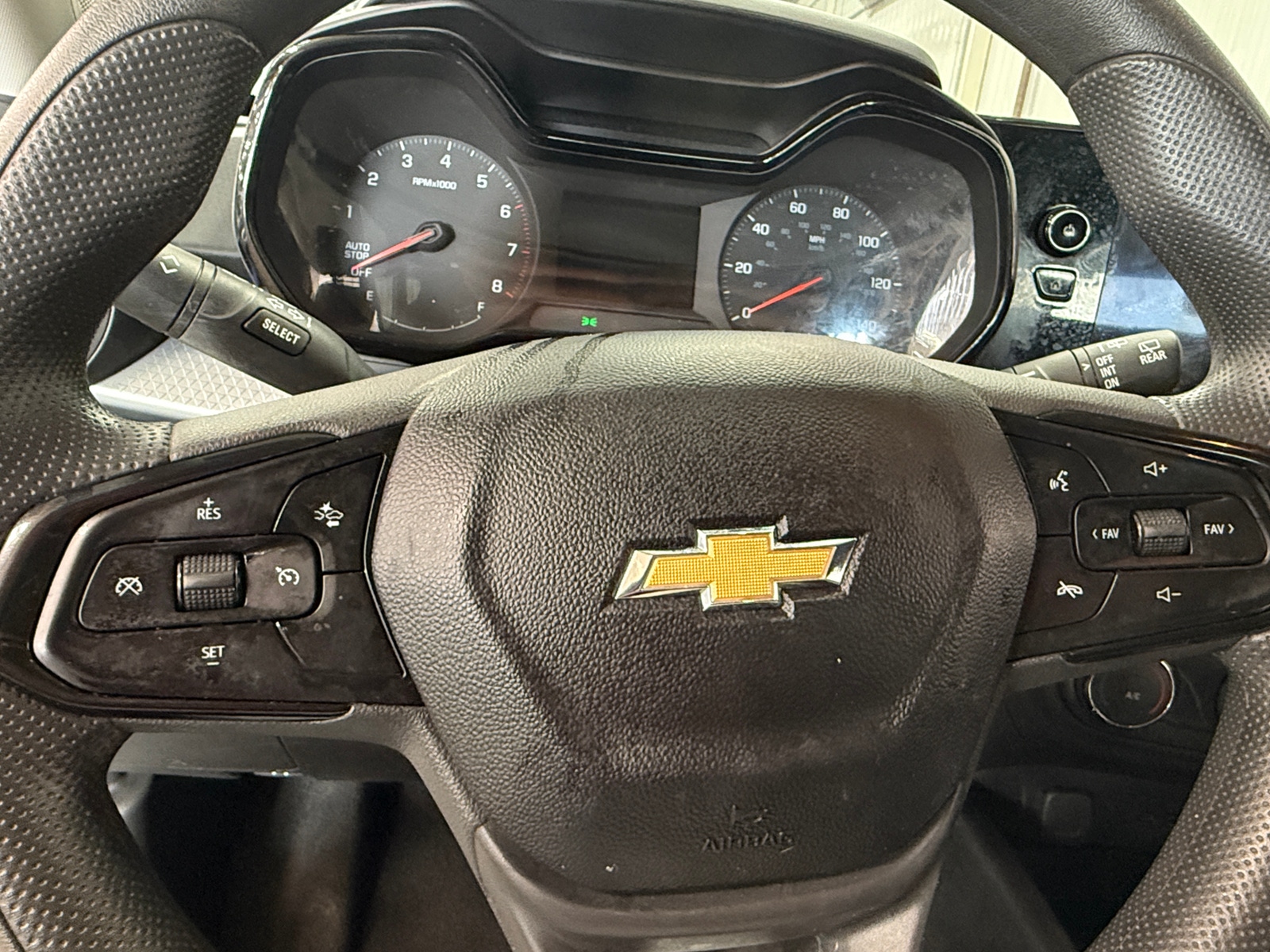 Thumbnail: 2025 Chevrolet Trax - 5