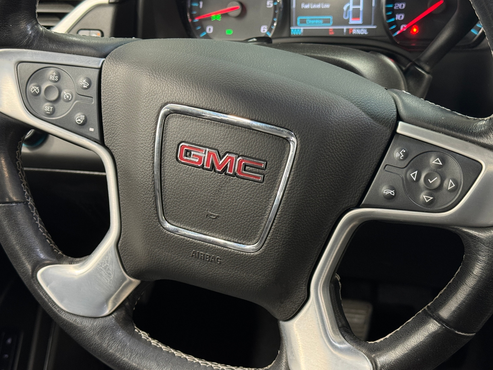 Thumbnail: 2020 GMC Yukon - 4