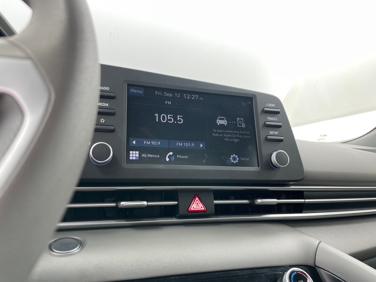 Thumbnail: 2022 Hyundai Elantra - 4