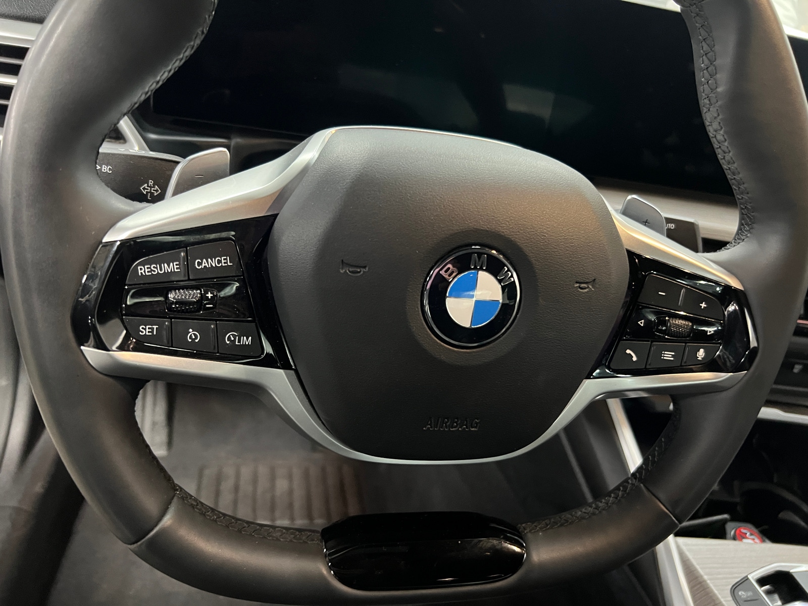 Thumbnail: 2025 BMW 4 Series - 4