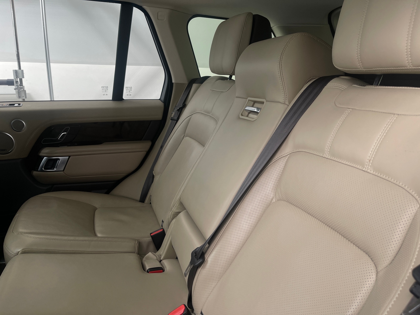 Thumbnail: 2022 Land Rover Range Rover - 5