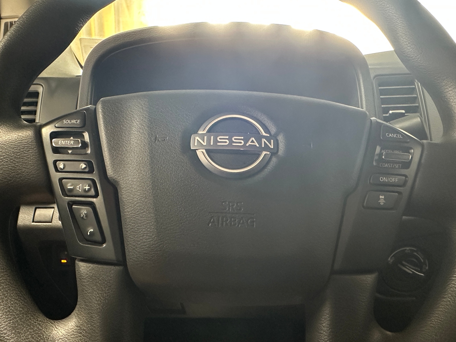 Thumbnail: 2022 Nissan Frontier - 5