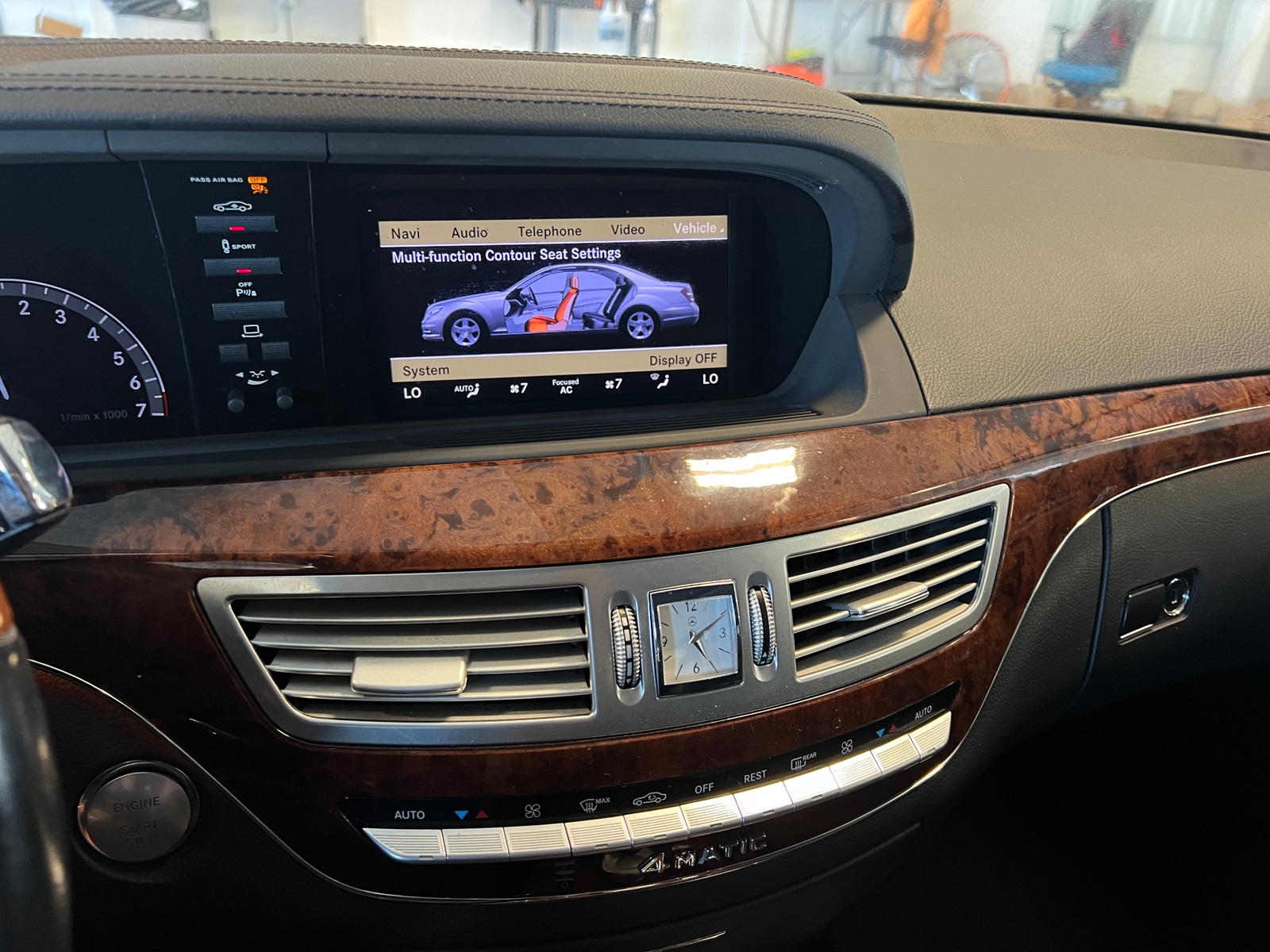 Thumbnail: 2010 Mercedes-Benz S-Class - 3