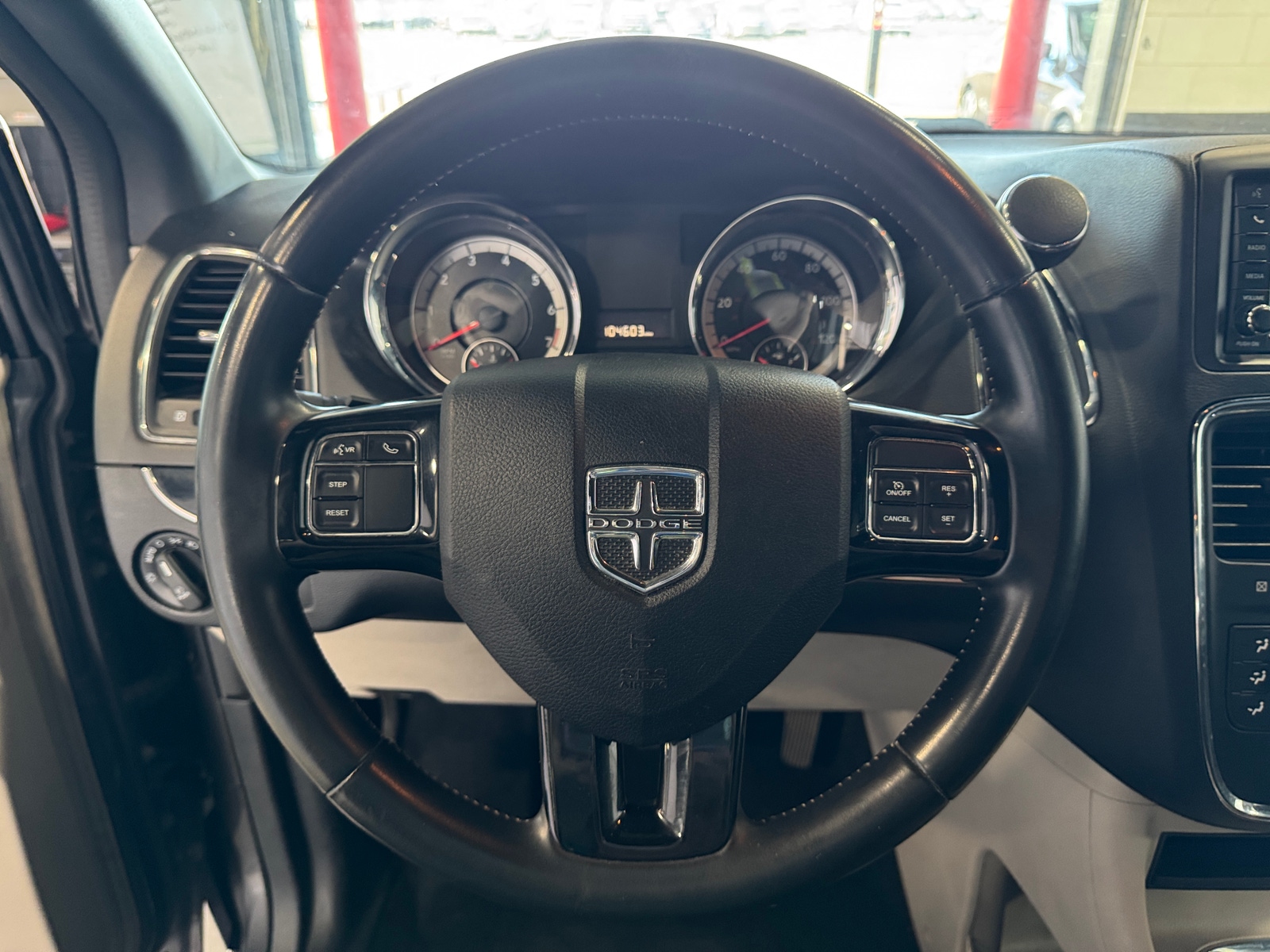 Thumbnail: 2016 Dodge Grand Caravan - 4