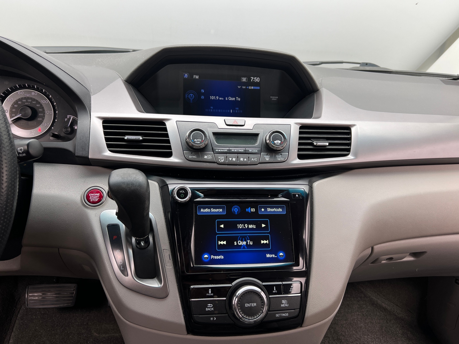 Thumbnail: 2016 Honda Odyssey - 4