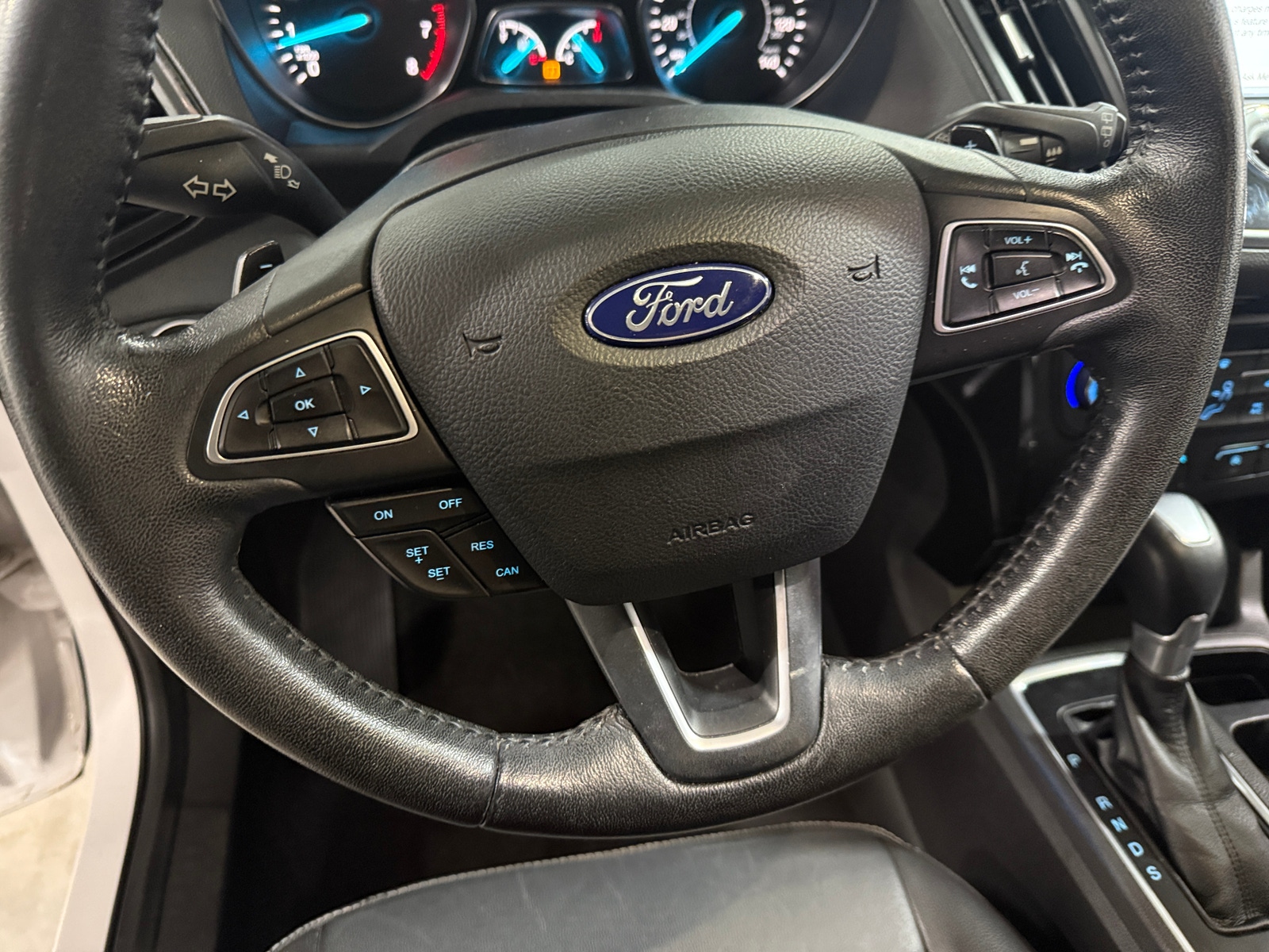 Thumbnail: 2017 Ford Escape - 4