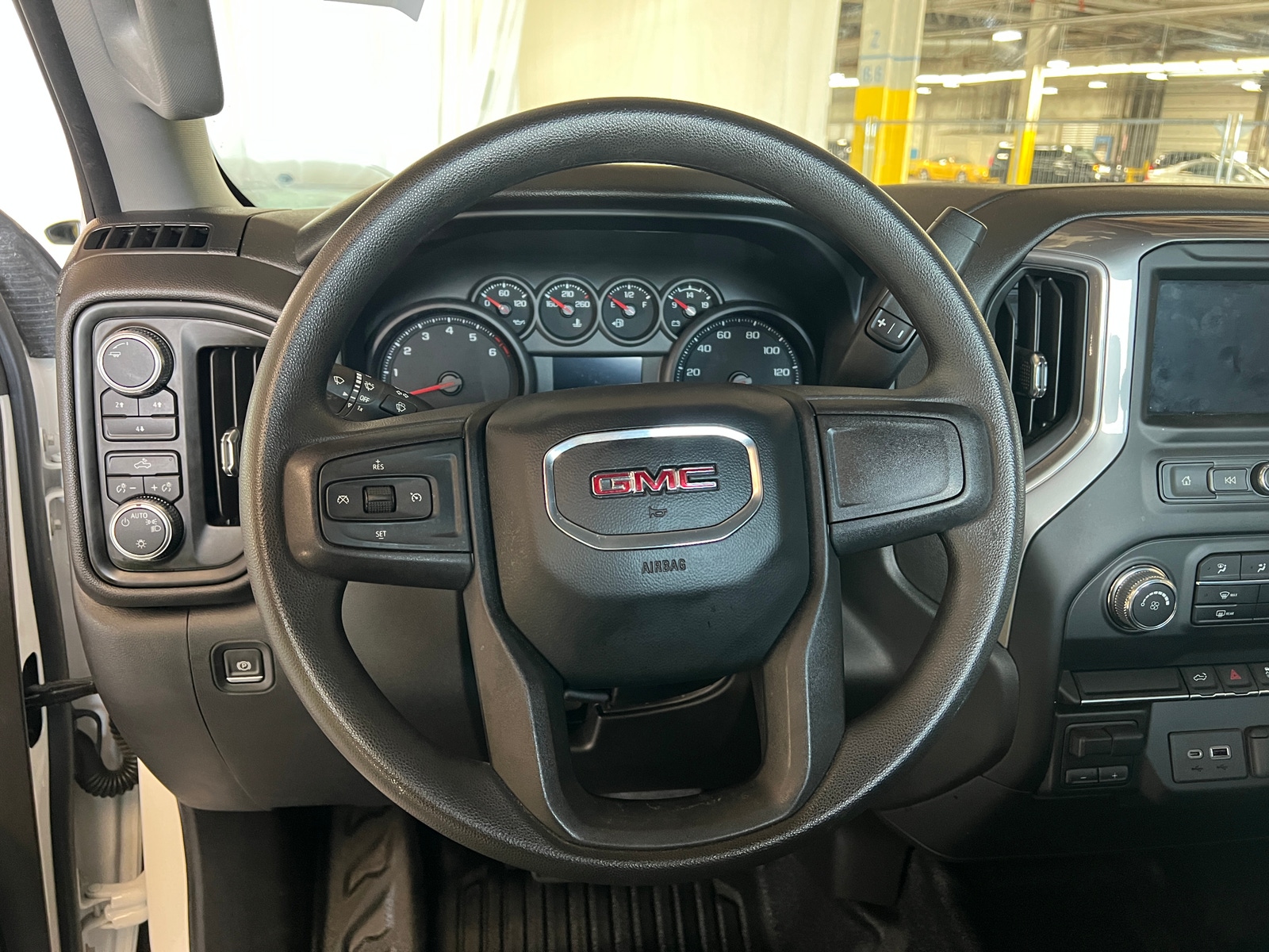 Thumbnail: 2022 GMC Sierra 2500 - 5