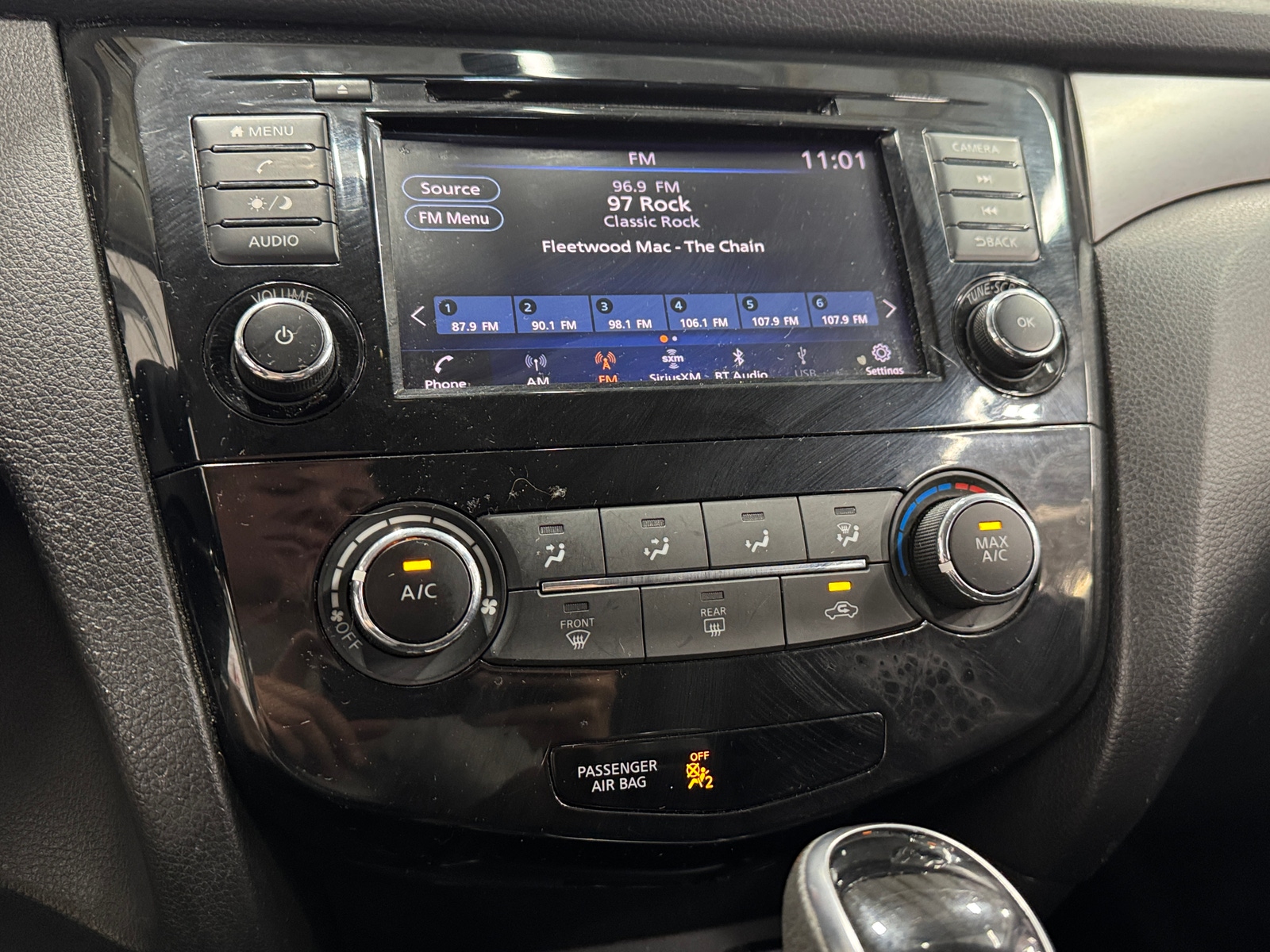 Thumbnail: 2019 Nissan Rogue Sport - 4