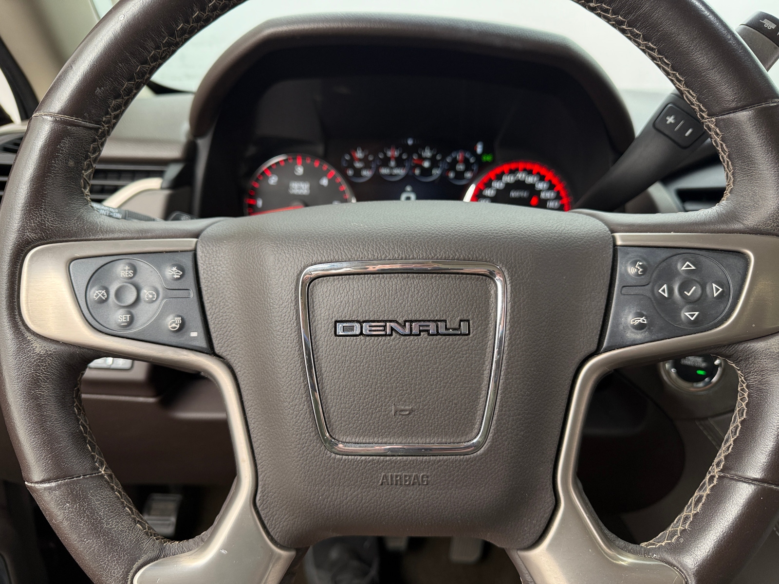 Thumbnail: 2016 GMC Yukon - 4