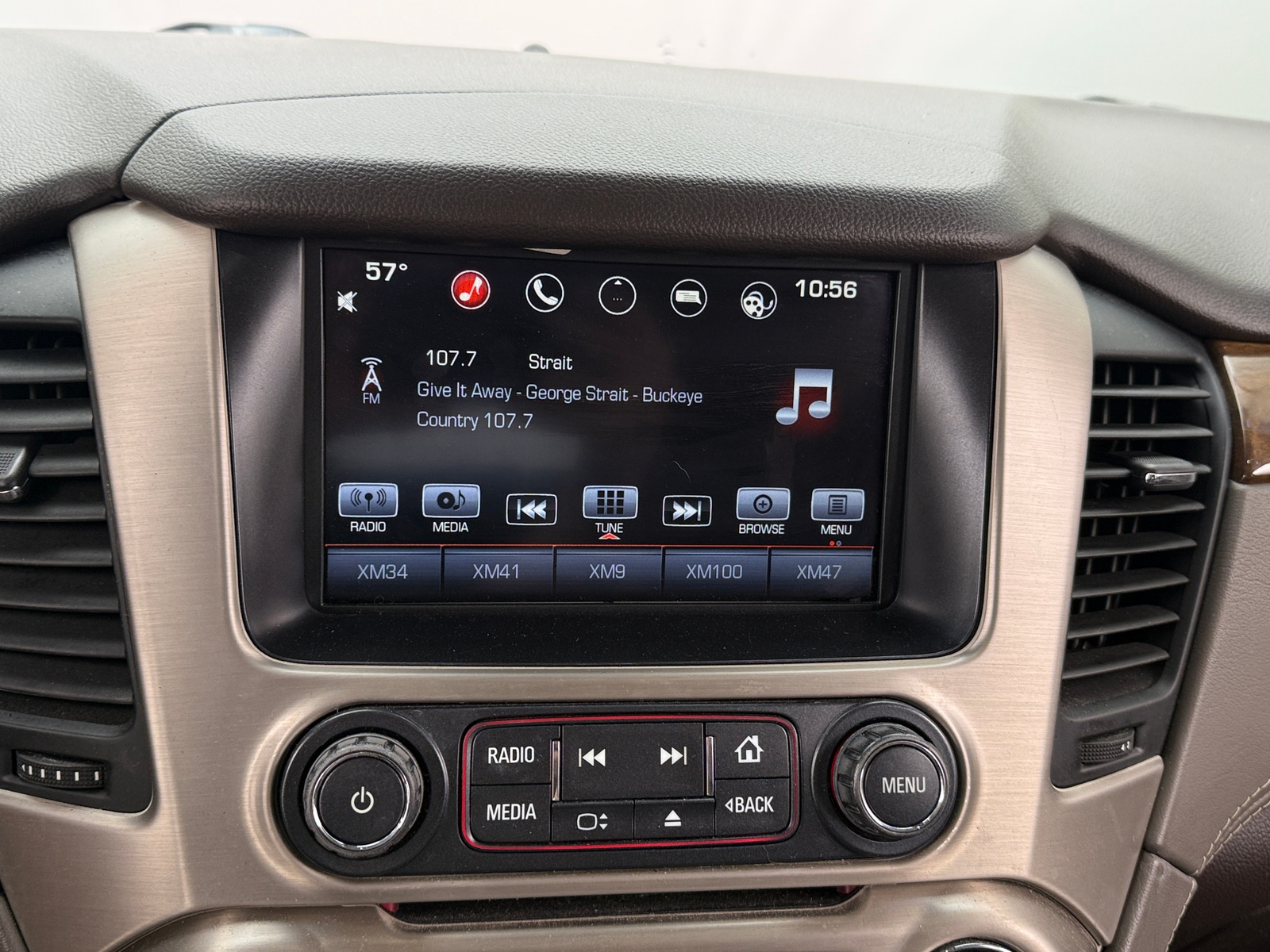 Thumbnail: 2016 GMC Yukon - 3