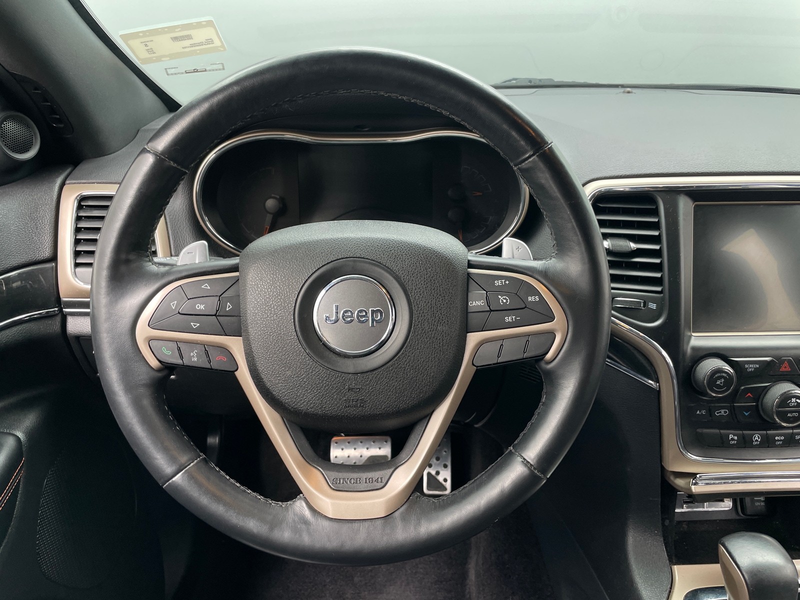 Thumbnail: 2017 Jeep Grand Cherokee - 4