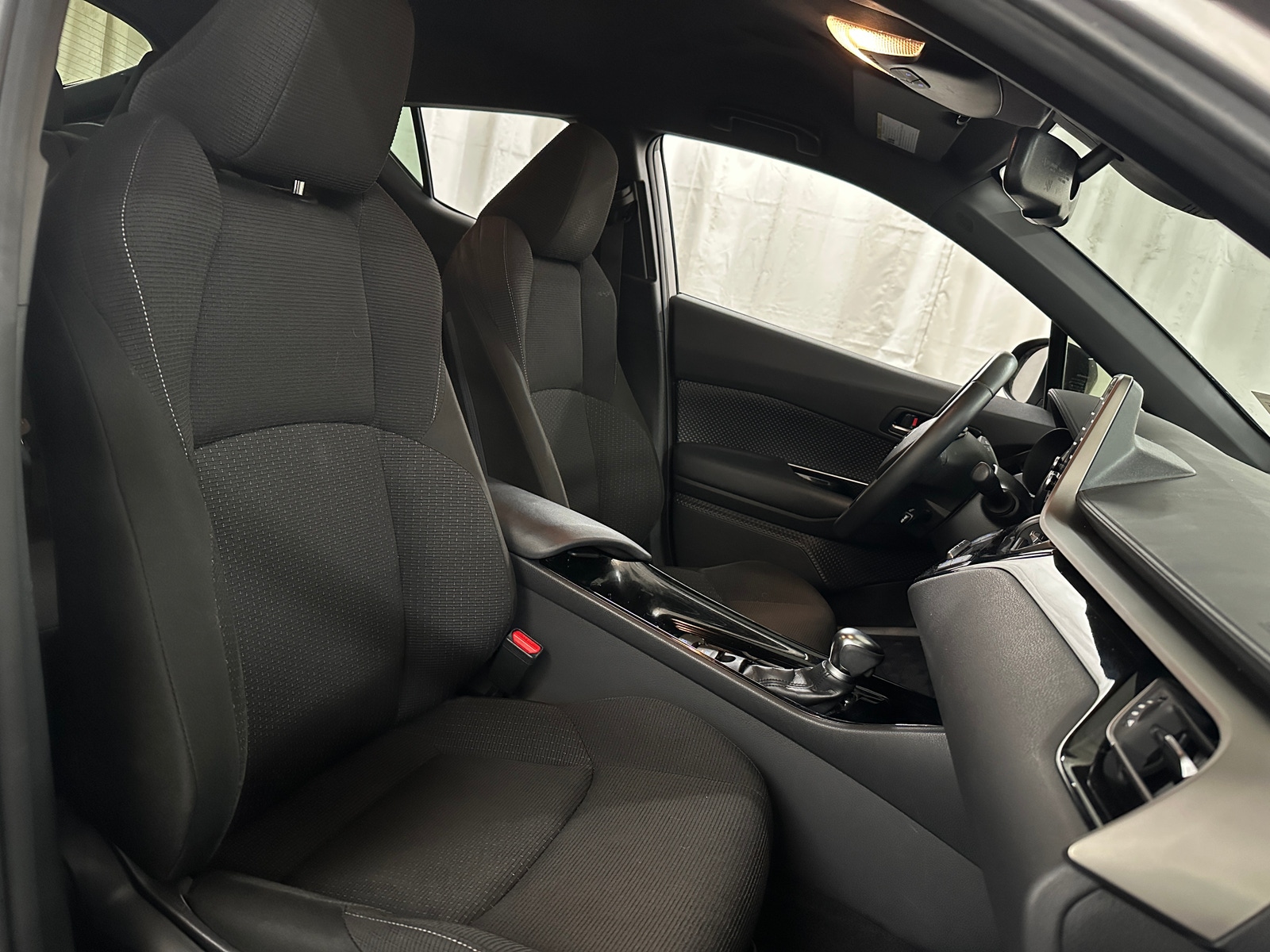 Thumbnail: 2019 Toyota C-HR - 2