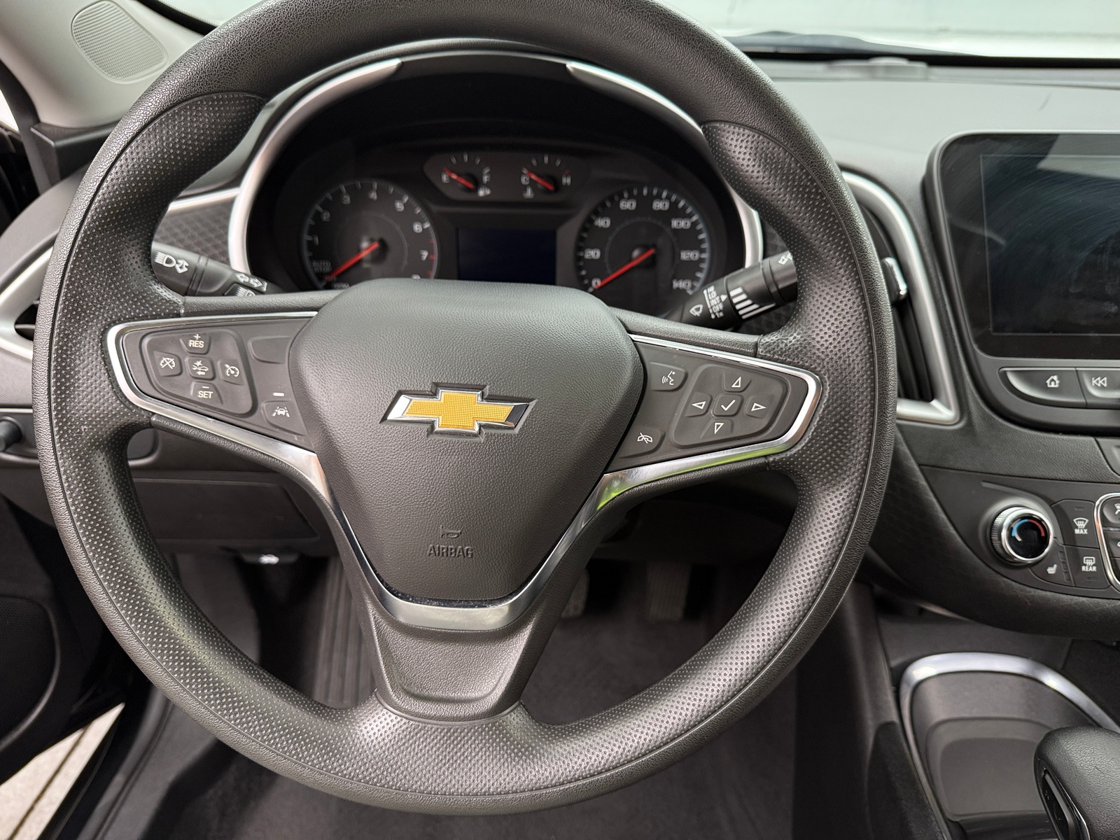Thumbnail: 2024 Chevrolet Malibu - 5