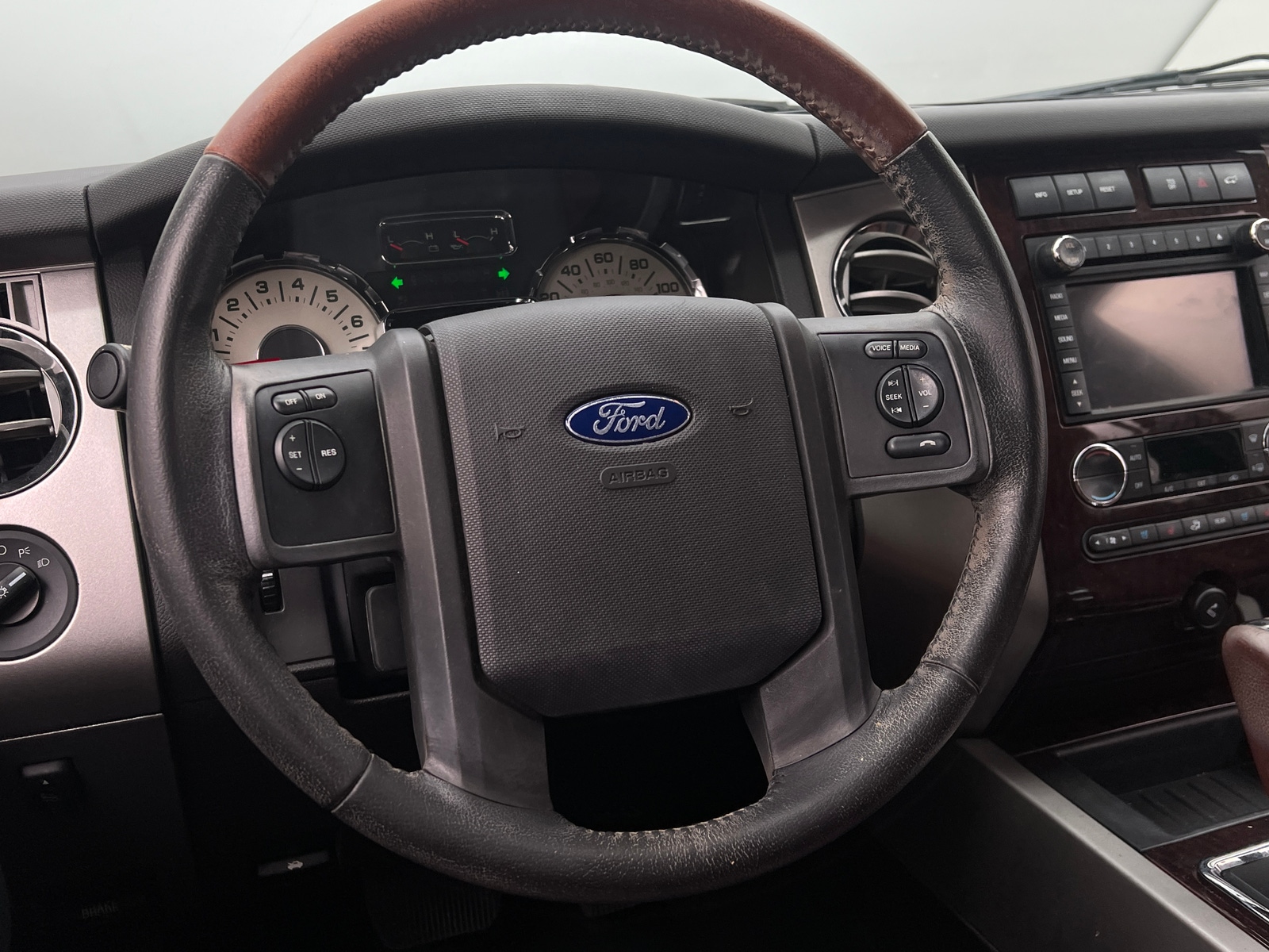 Thumbnail: 2012 Ford Expedition - 4