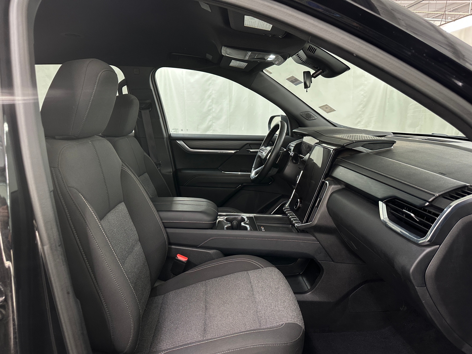 Thumbnail: 2025 GMC Acadia - 2