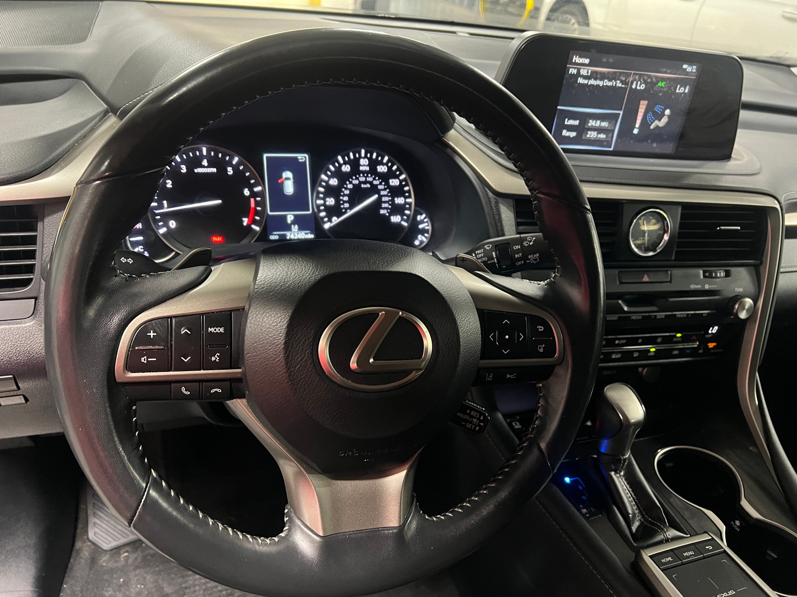 Thumbnail: 2022 Lexus RX - 4