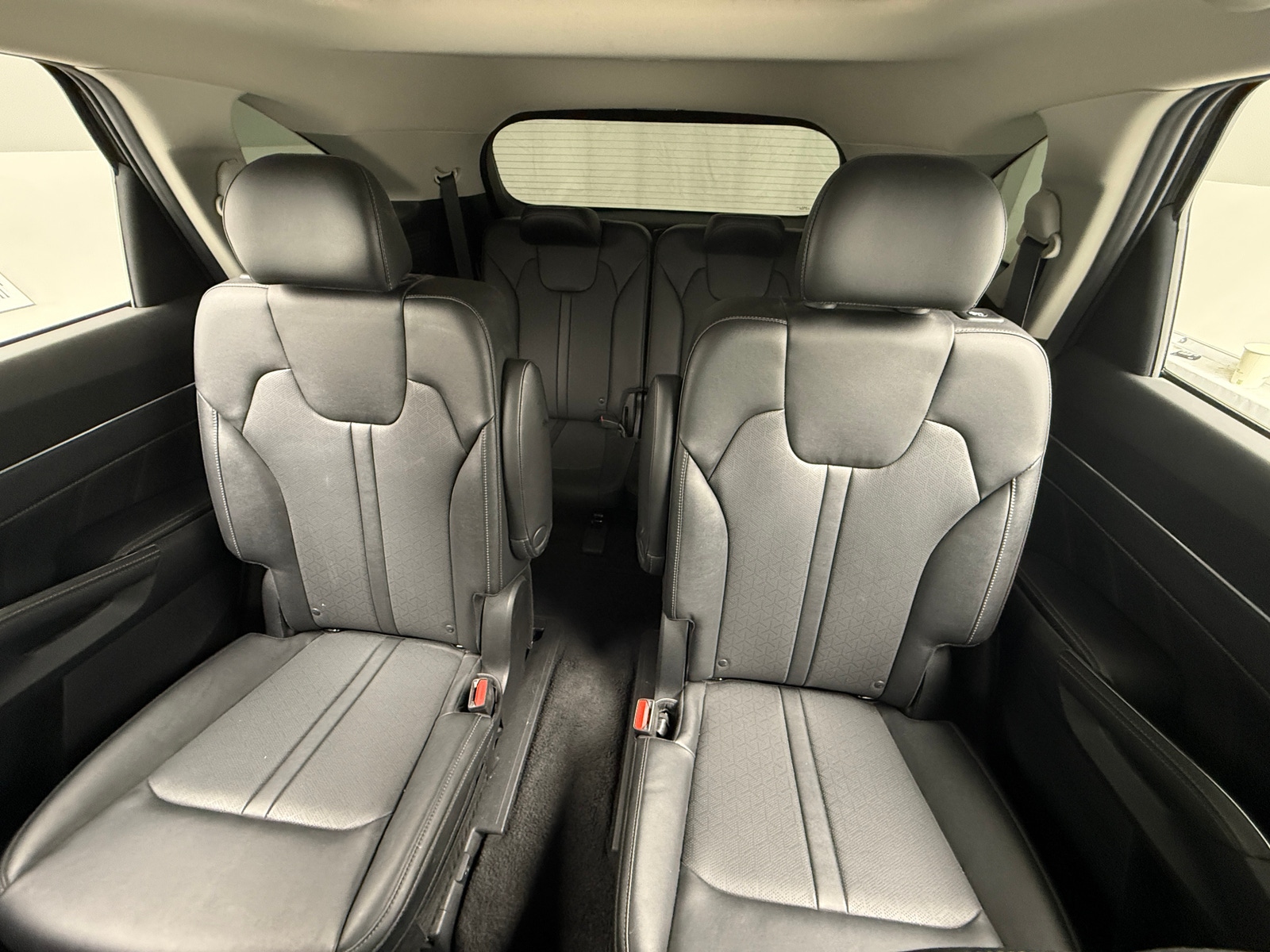 Thumbnail: 2022 Kia Sorento - 5