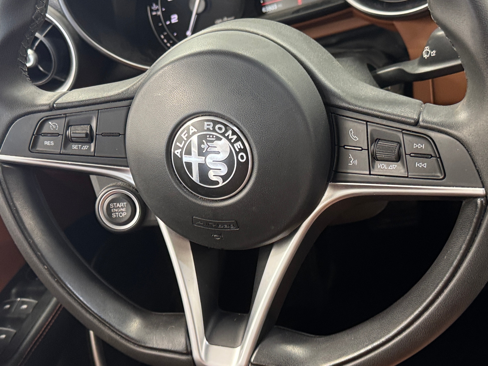 Thumbnail: 2018 Alfa Romeo Giulia - 4