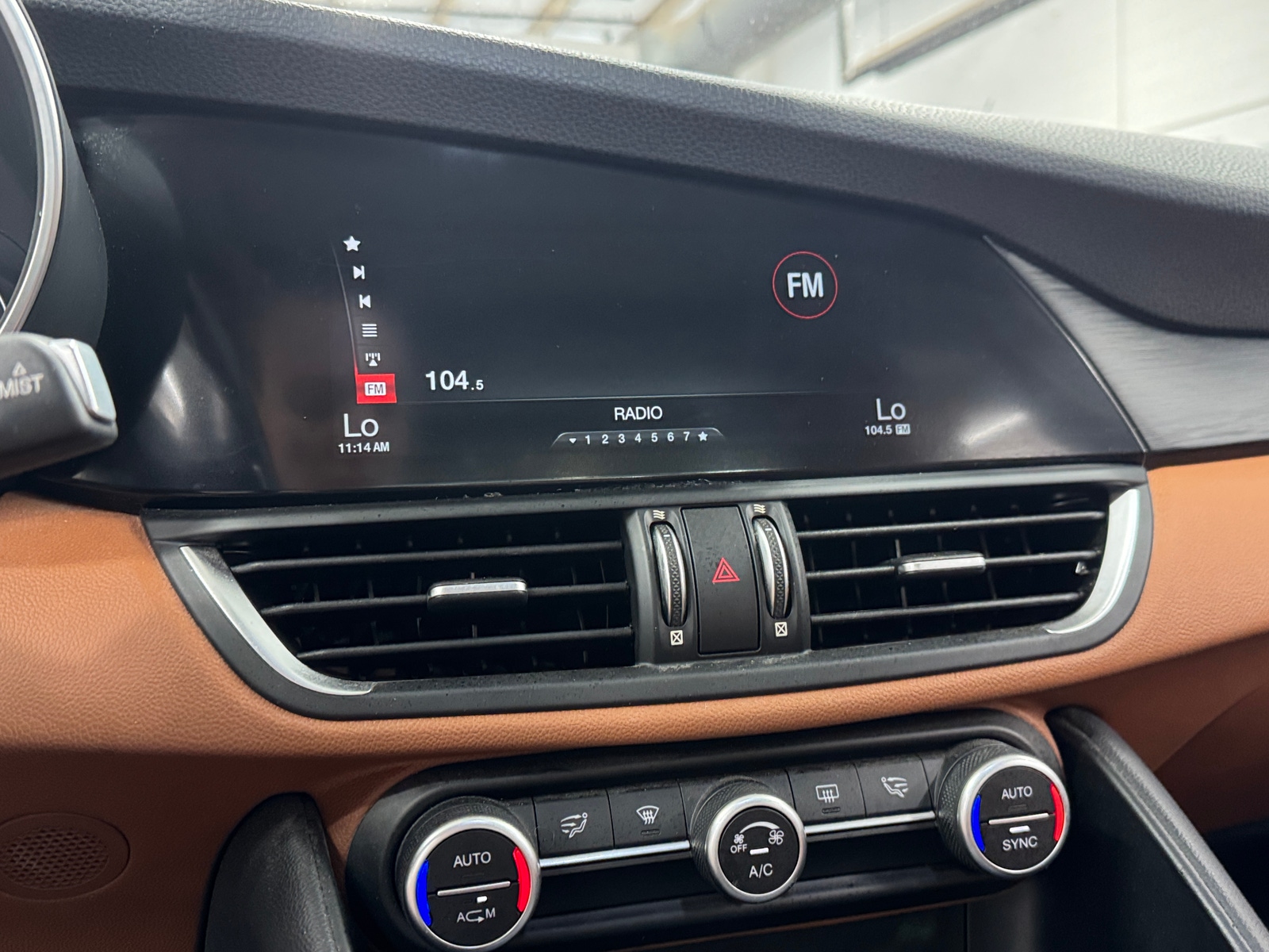 Thumbnail: 2018 Alfa Romeo Giulia - 3