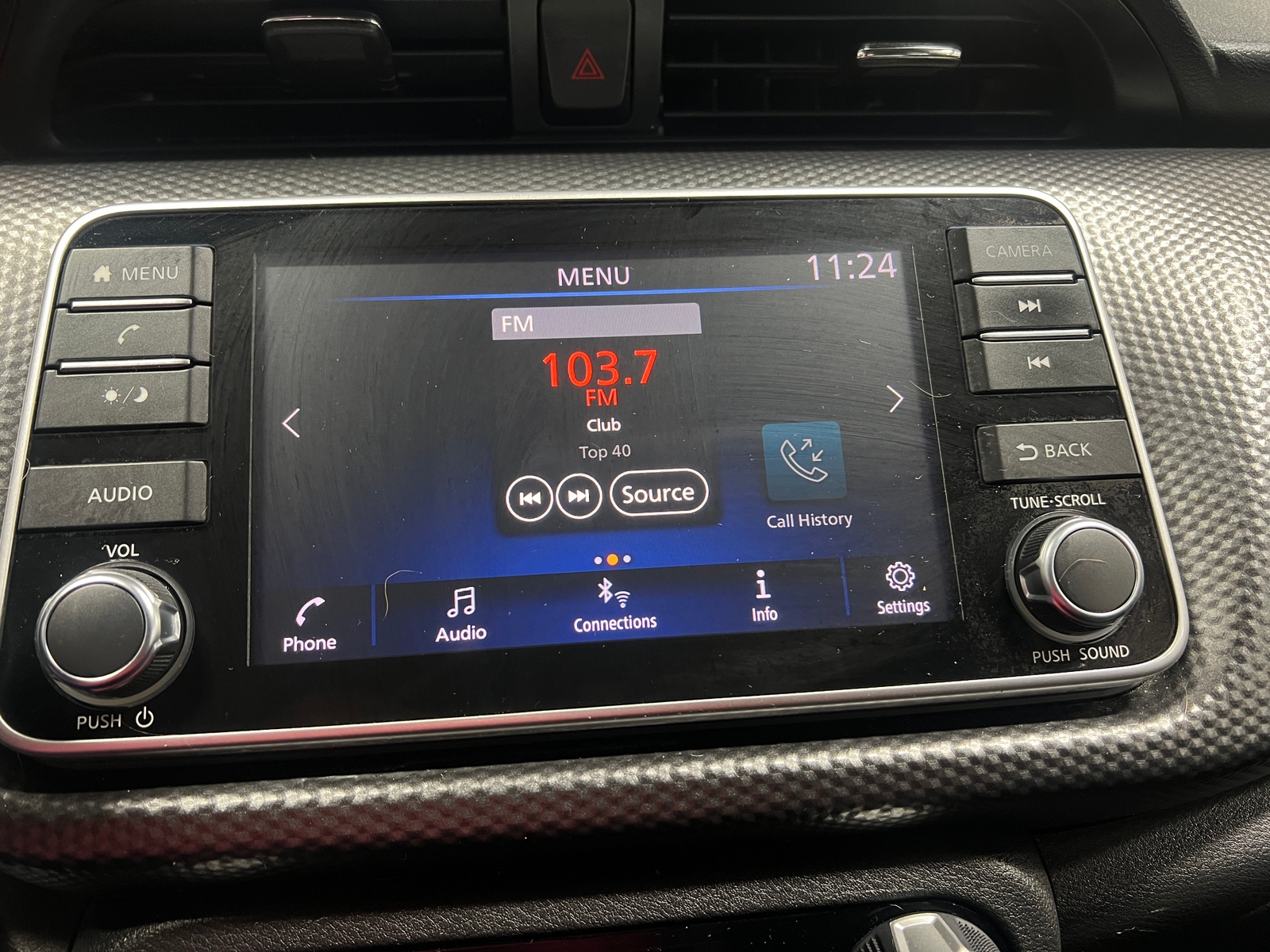 Thumbnail: 2019 Nissan Kicks - 4