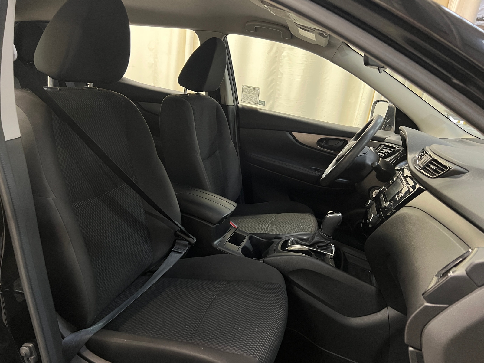 Thumbnail: 2018 Nissan Rogue Sport - 2