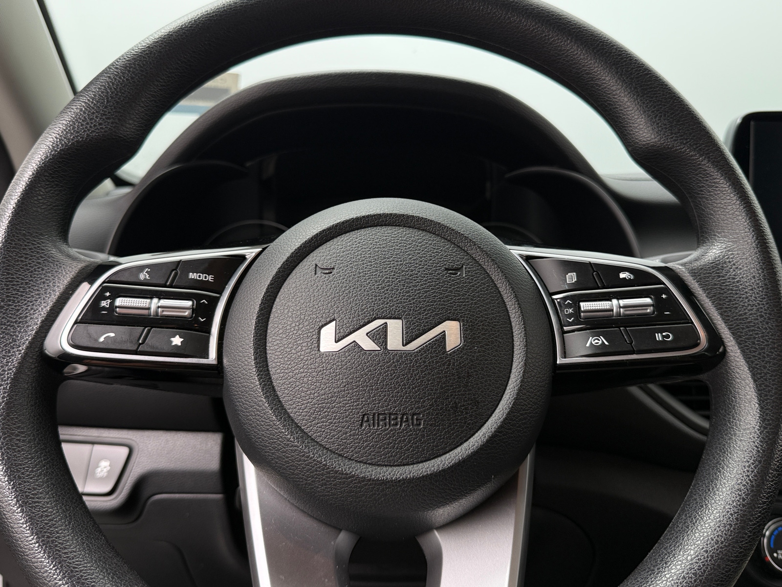 Thumbnail: 2024 Kia Forte - 5