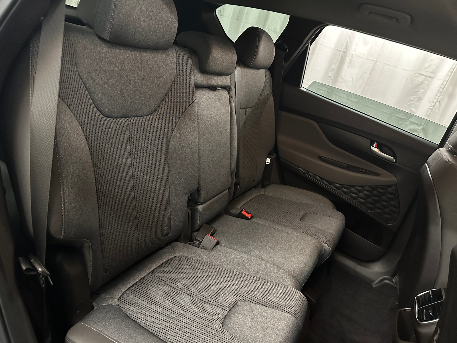 Thumbnail: 2019 Hyundai Santa Fe - 6